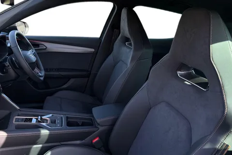 DH25HWB CUPRA Formentor 1.5 eHybrid 25.8kWh V2 DSG Euro 6 (s/s) 5dr Thumbnail #15