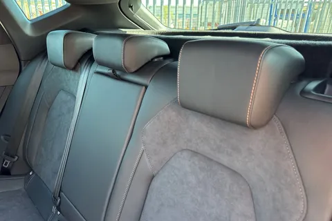 DH25HWB CUPRA Formentor 1.5 eHybrid 25.8kWh V2 DSG Euro 6 (s/s) 5dr Thumbnail #18