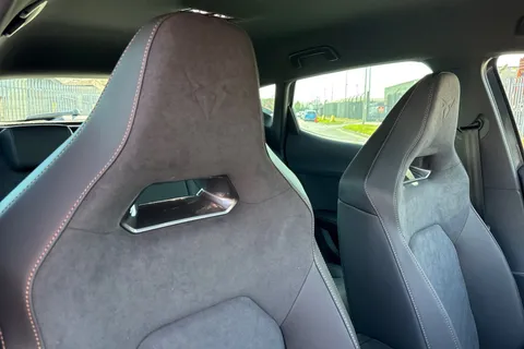 DH25HWB CUPRA Formentor 1.5 eHybrid 25.8kWh V2 DSG Euro 6 (s/s) 5dr Thumbnail #23