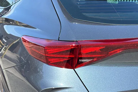 DH25HWB CUPRA Formentor 1.5 eHybrid 25.8kWh V2 DSG Euro 6 (s/s) 5dr Thumbnail #26