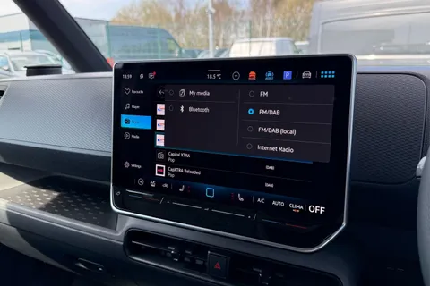 DG26XOJ Volkswagen ID. Buzz Cargo Commerce SWB 286 PS 77 kWh - Delivery Mileage Thumbnail #48