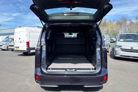 DE26NRK Volkswagen ID. Buzz Cargo Commerce SWB 286 PS 77 kWh - Delivery Mileage Thumbnail #7