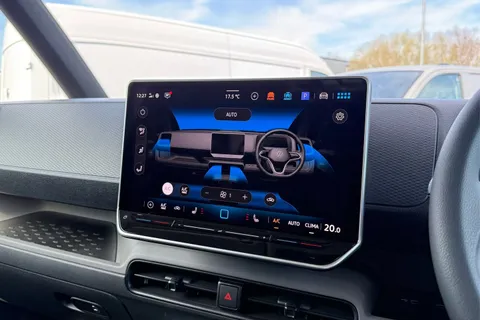 DE26NRK Volkswagen ID. Buzz Cargo Commerce SWB 286 PS 77 kWh - Delivery Mileage Thumbnail #22