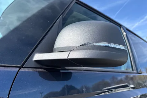 DE26NRK Volkswagen ID. Buzz Cargo Commerce SWB 286 PS 77 kWh - Delivery Mileage Thumbnail #27