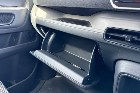 DE26NRK Volkswagen ID. Buzz Cargo Commerce SWB 286 PS 77 kWh - Delivery Mileage Thumbnail #33