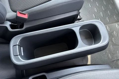 DE26NRK Volkswagen ID. Buzz Cargo Commerce SWB 286 PS 77 kWh - Delivery Mileage Thumbnail #36