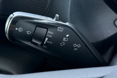 DE26NRK Volkswagen ID. Buzz Cargo Commerce SWB 286 PS 77 kWh - Delivery Mileage Thumbnail #40