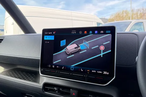 DE26NRK Volkswagen ID. Buzz Cargo Commerce SWB 286 PS 77 kWh - Delivery Mileage Thumbnail #53