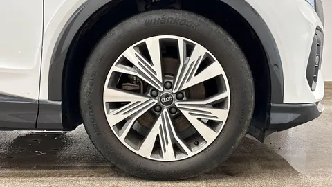 6 of 10 for Audi Q4 e-tron 35 Sport Auto 5dr 55kWh