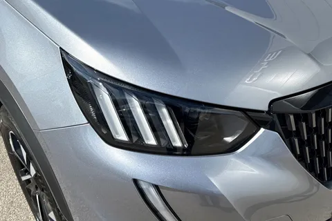 EK23GPJ PEUGEOT 2008 1.2 PureTech GT EAT Euro 6 (s/s) 5dr Thumbnail #10