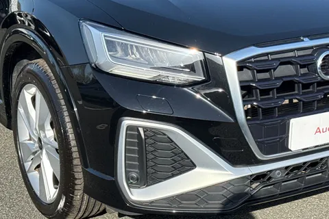 9 of 66 for Audi Q2 S line 35 TFSI 150 PS 6-speed