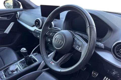 14 of 66 for Audi Q2 S line 35 TFSI 150 PS 6-speed