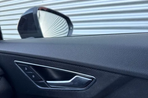 21 of 66 for Audi Q2 S line 35 TFSI 150 PS 6-speed