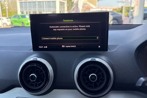 30 of 66 for Audi Q2 S line 35 TFSI 150 PS 6-speed