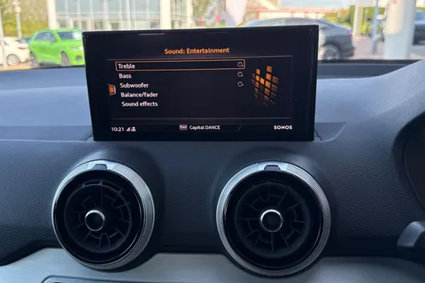 33 of 66 for Audi Q2 S line 35 TFSI 150 PS 6-speed