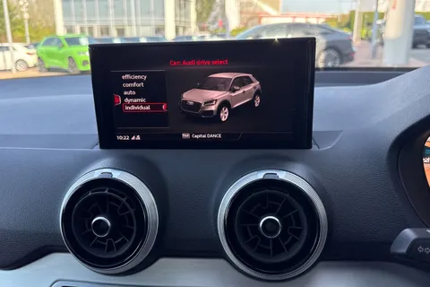 36 of 66 for Audi Q2 S line 35 TFSI 150 PS 6-speed