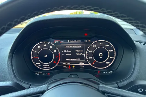 37 of 66 for Audi Q2 S line 35 TFSI 150 PS 6-speed