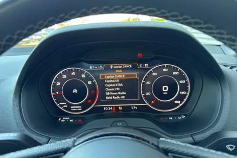 38 of 66 for Audi Q2 S line 35 TFSI 150 PS 6-speed