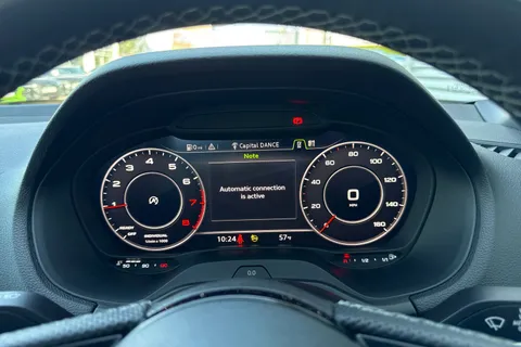 39 of 66 for Audi Q2 S line 35 TFSI 150 PS 6-speed