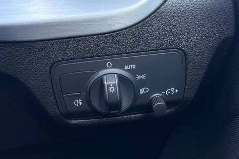 45 of 66 for Audi Q2 S line 35 TFSI 150 PS 6-speed