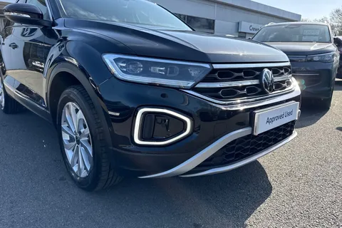 GD25OVZ Volkswagen T-Roc 1.5 TSI Style 5dr Thumbnail #9