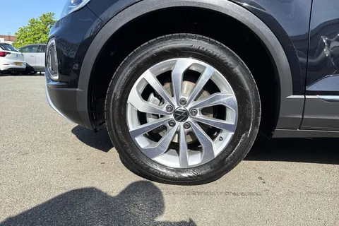 GD25OVZ Volkswagen T-Roc 1.5 TSI Style 5dr Thumbnail #10