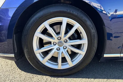 KU68UNW Audi A8 3.0 TDI V6 50 Tiptronic quattro Euro 6 (s/s) 4dr Thumbnail #10