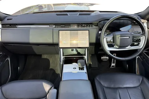 KO73RFL Land Rover Range Rover 3.0 D300 HSE 5dr Thumbnail #11