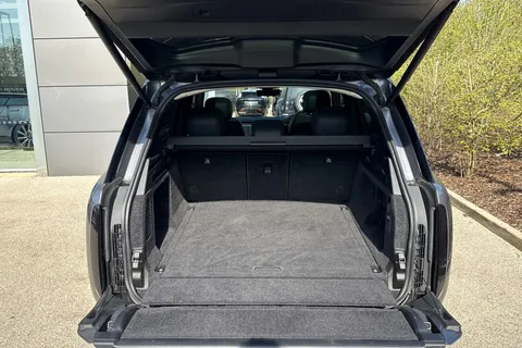 KO73RFL Land Rover Range Rover 3.0 D300 HSE 5dr Thumbnail #12