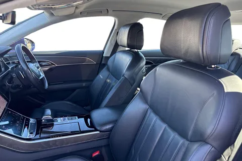 KU68UNW Audi A8 3.0 TDI V6 50 Tiptronic quattro Euro 6 (s/s) 4dr Thumbnail #16