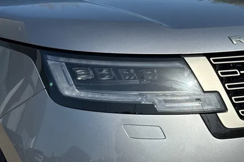 KO73RFL Land Rover Range Rover 3.0 D300 HSE 5dr Thumbnail #19