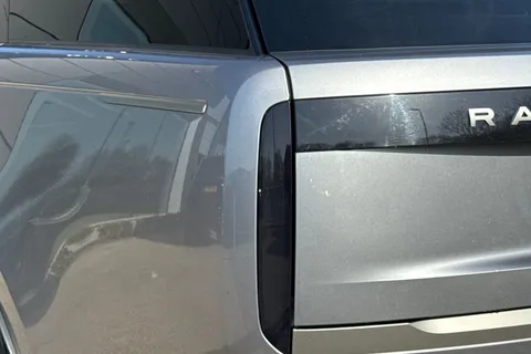 KO73RFL Land Rover Range Rover 3.0 D300 HSE 5dr Thumbnail #21