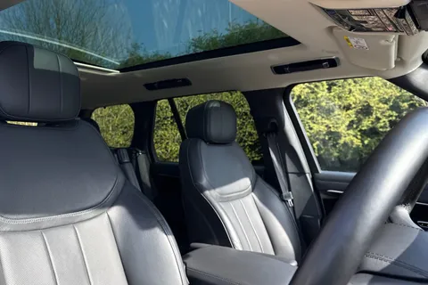 KO73RFL Land Rover Range Rover 3.0 D300 HSE 5dr Thumbnail #23