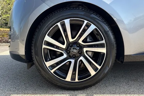 KO73RFL Land Rover Range Rover 3.0 D300 HSE 5dr Thumbnail #39