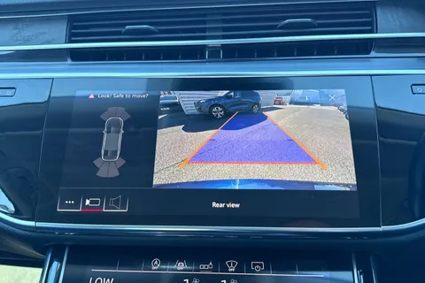 KU68UNW Audi A8 3.0 TDI V6 50 Tiptronic quattro Euro 6 (s/s) 4dr Thumbnail #49