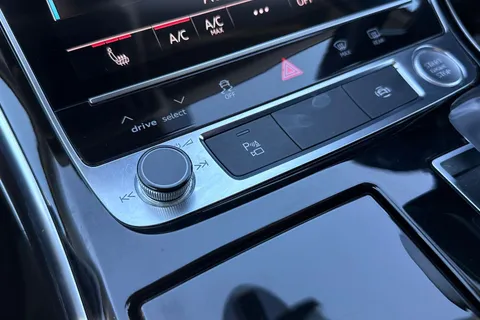 KU68UNW Audi A8 3.0 TDI V6 50 Tiptronic quattro Euro 6 (s/s) 4dr Thumbnail #53