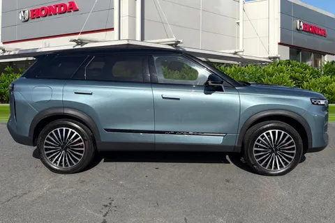 YF74VBN Jaecoo 7 1.5T SHS Luxury 5dr Auto Thumbnail #4