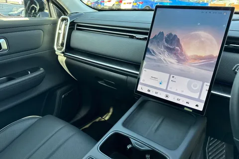 YF74VBN Jaecoo 7 1.5T SHS Luxury 5dr Auto Thumbnail #36