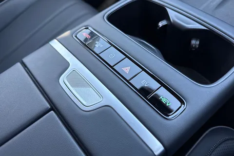 YF74VBN Jaecoo 7 1.5T SHS Luxury 5dr Auto Thumbnail #45