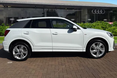 DA25ODH Audi Q2 S line 35 TFSI 150 PS 6-speed Thumbnail #4