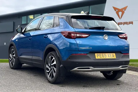 PE69XEA Vauxhall Grandland X 1.2 Turbo Elite Nav Euro 6 (s/s) 5dr Thumbnail #3