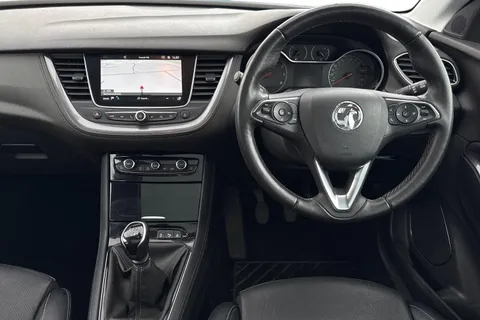 PE69XEA Vauxhall Grandland X 1.2 Turbo Elite Nav Euro 6 (s/s) 5dr Thumbnail #19