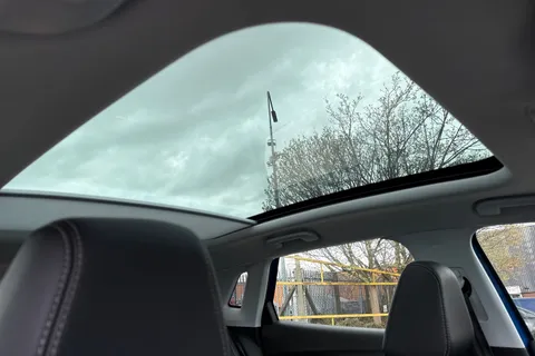 PE69XEA Vauxhall Grandland X 1.2 Turbo Elite Nav Euro 6 (s/s) 5dr Thumbnail #36