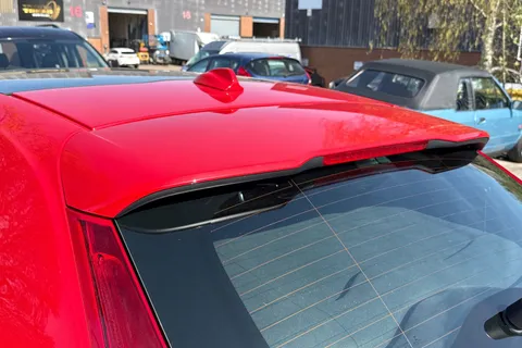 KT68UDH Volvo V40 2.0 D2 Momentum Edition Auto Euro 6 (s/s) 5dr Thumbnail #28