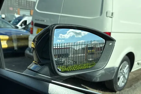 DG23EHX SEAT Ateca 2.0 TDI XPERIENCE DSG Euro 6 (s/s) 5dr Thumbnail #22