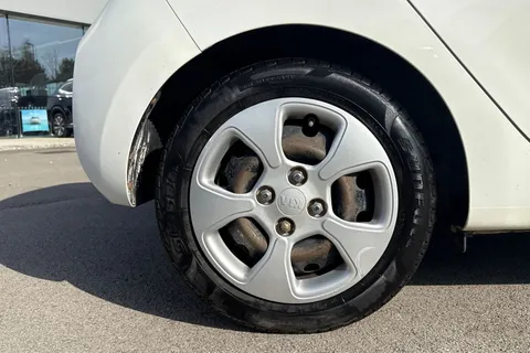 YM16TKC Kia Picanto 1.0 65 1 5dr Thumbnail #10
