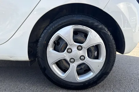 YM16TKC Kia Picanto 1.0 65 1 5dr Thumbnail #11