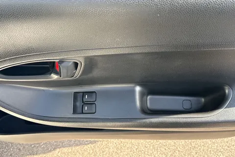 YM16TKC Kia Picanto 1.0 65 1 5dr Thumbnail #20