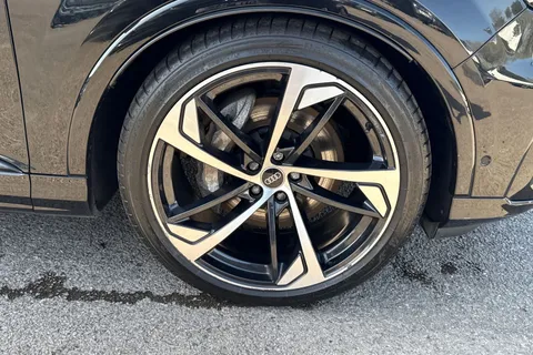 12 of 54 for Audi Q7 Black Edition 55 TFSI quattro 340 PS tiptronic