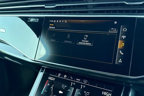 37 of 54 for Audi Q7 Black Edition 55 TFSI quattro 340 PS tiptronic